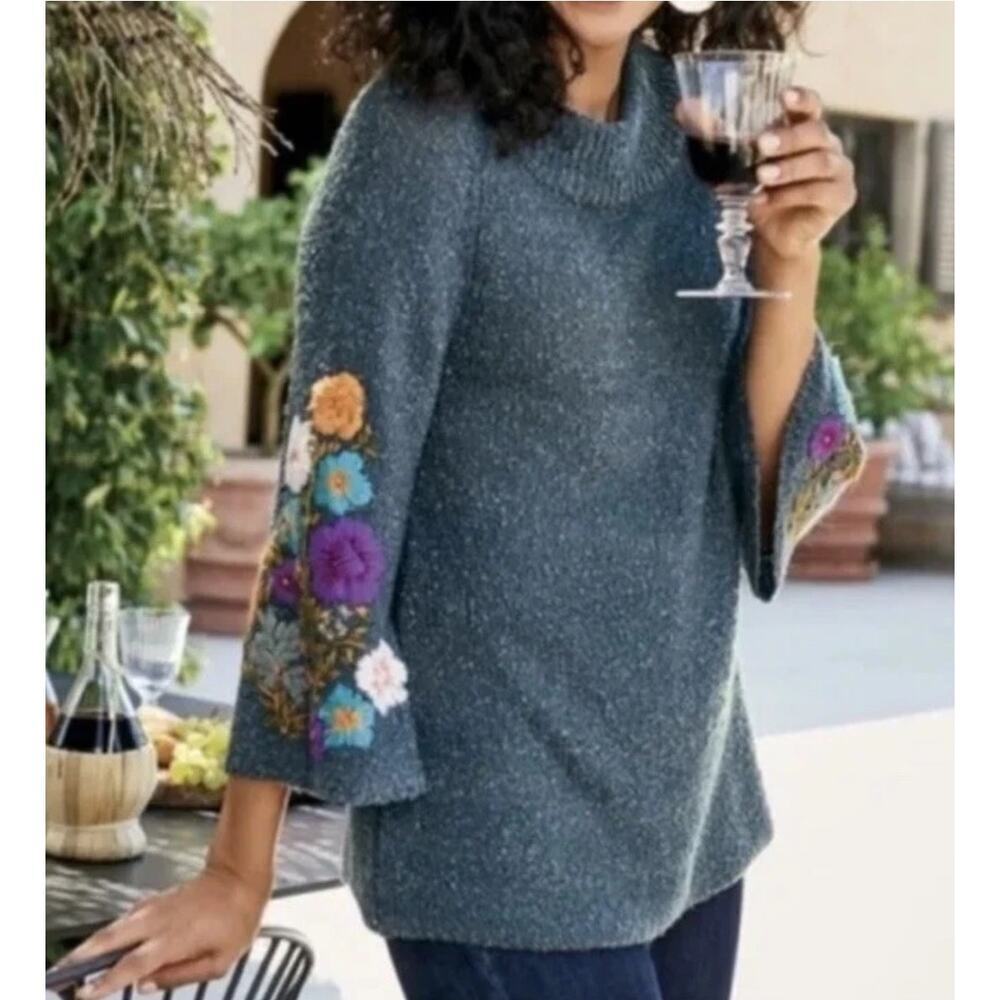 Soft Surroundings sz large Carolina Gray Floral Embroidered Bell Sleeve Sweater
